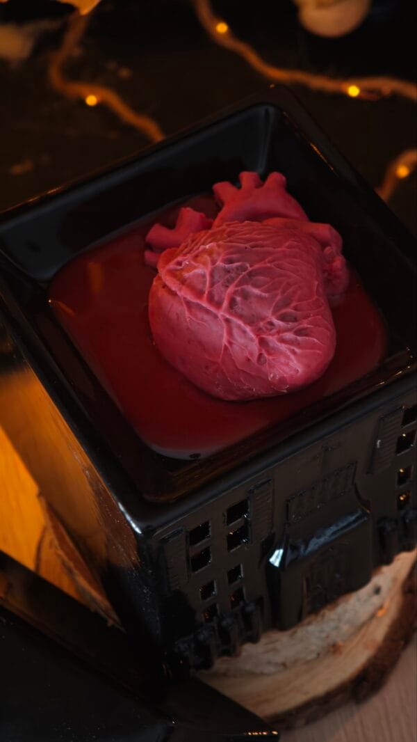 Quemador Gótico Casa Embrujada – Kit "Murder House" con Wax Melts de Incienso y Cedro