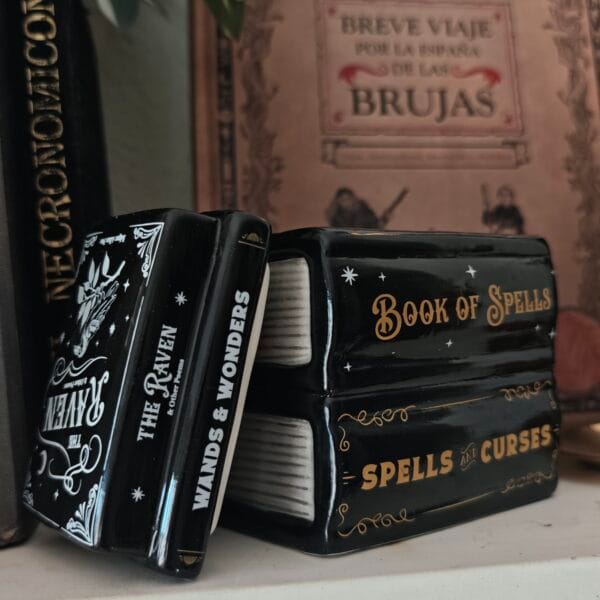 Quemador de Cera "Pila de Libros Grimonios" – Kit Aroma Biblioteca Antigua