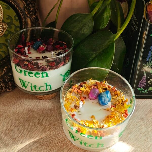 Vela Artesanal Botánica de Jazmín, Violeta y Magnolia con Flores Secas y Minerales Naturales (120ml)