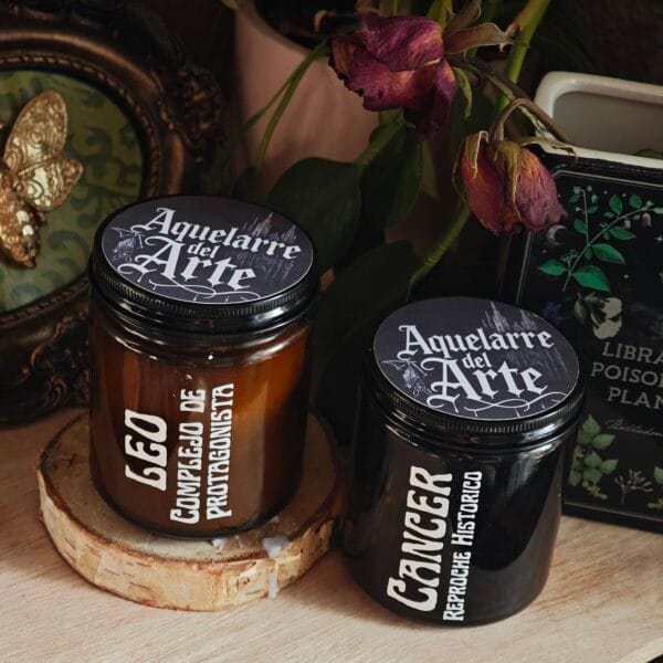 Colección "The Shadow Side": Velas de Horóscopo Artesanales y sus Red Flags