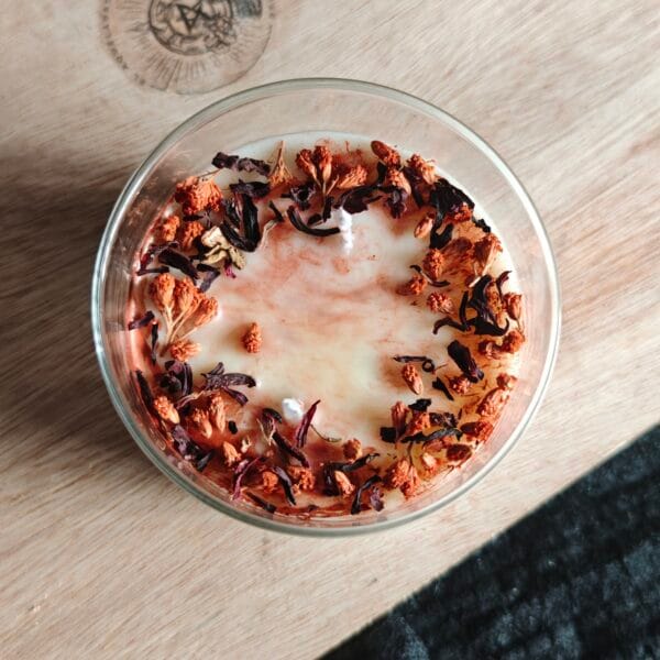 2026/03/1000132820-scaled.jpg Vela Artesanal "Coffee Latte" – Aroma a Café Recién Hecho y Leche Caliente (120ml)