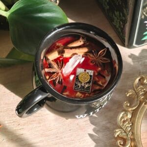 Vela Caldero Witches' Brew 270ml – Edición Tarot: Apple Pie & Pumpkin Spice