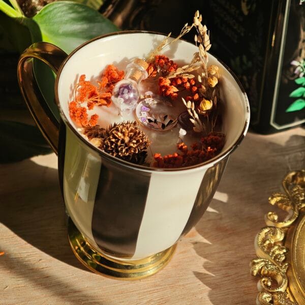 2026/03/1000132839-1-scaled.jpg Vela Taza 'Misticismo Dulce' – Turrón, Chocolate y Castaña (250ml)