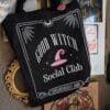 Tote Bag "Good Witch Social Club" con Pin Esmaltado - Bolso Gótico Rosa y Negro - Lona de Poliéster (69x34 cm)