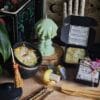Pack Ritual Bruja Verde – Velas aromáticas, incienso y ritual de limpieza Edición Beltane