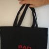 2026/04/1000134038-scaled.jpg Tote Bag Bad Omens - Simbología Red Edition 👁️⚡