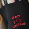 2026/04/1000134047.jpg Tote Bag Bad Omens - Simbología Red Edition 👁️⚡