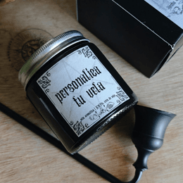 Vela o tableta personalizada con nombre de grupo o película | Vela aromática hecha a mano