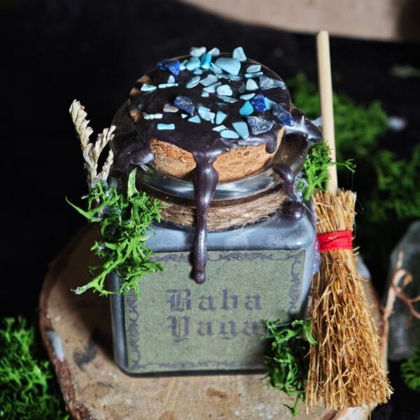 Pociones Aromáticas Místicas: Velas Artesanales de Folklore y Leyendas