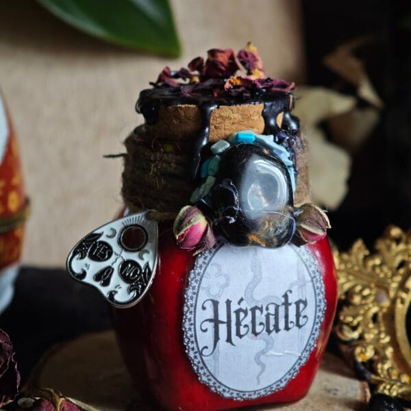 Pociones Aromáticas Místicas: Velas Artesanales de Folklore y Leyendas