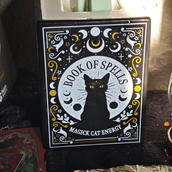 Quemador de Cera "Libro de Hechizos del Gato Negro" – Decoración Esotérica