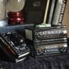 Quemador de Esencias "Gato Negro sobre Libros" – Quemador de Aceite Cerámico Estilo Místico y Brujil