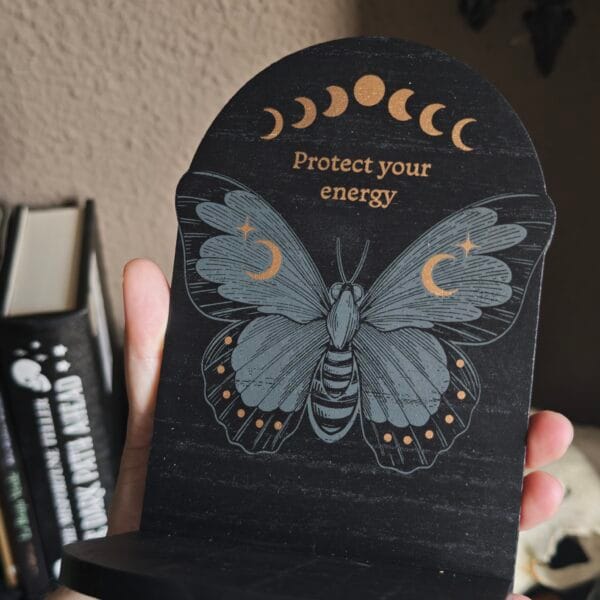 Altar de Pared Polilla Negra - (25cm) – Estante Gótico para Cristales y Tarot