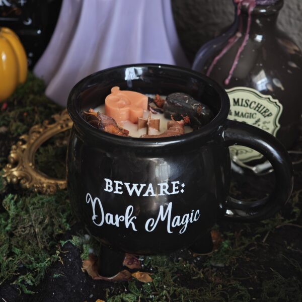 2026/08/1000144599-scaled.jpg Beware: Dark Magic Vela en taza