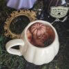 2026/08/1000144611-2-scaled.jpg Pumpkin Latte – Vela en Taza Calabaza