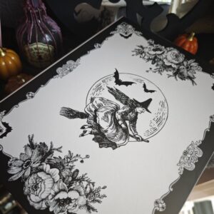 WITCHES BREW XL – Caja Regalo de Velas, Aromas y Accesorios Witchy
