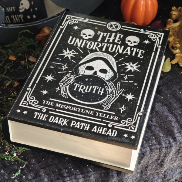 THE UNFORTUNATE – Caja Regalo con Aromas, Amuleto y Wax Melts