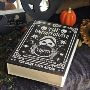 THE UNFORTUNATE – Caja Regalo con Aromas, Amuleto y Wax Melts