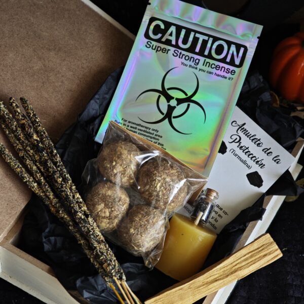 THE UNFORTUNATE – Caja Regalo con Aromas, Amuleto y Wax Melts