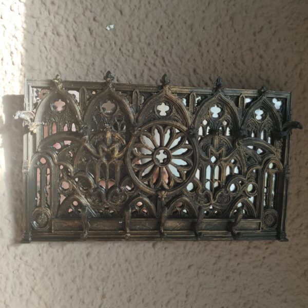 Organizador Gótico Catedral – Colgador para Joyas y Llaves